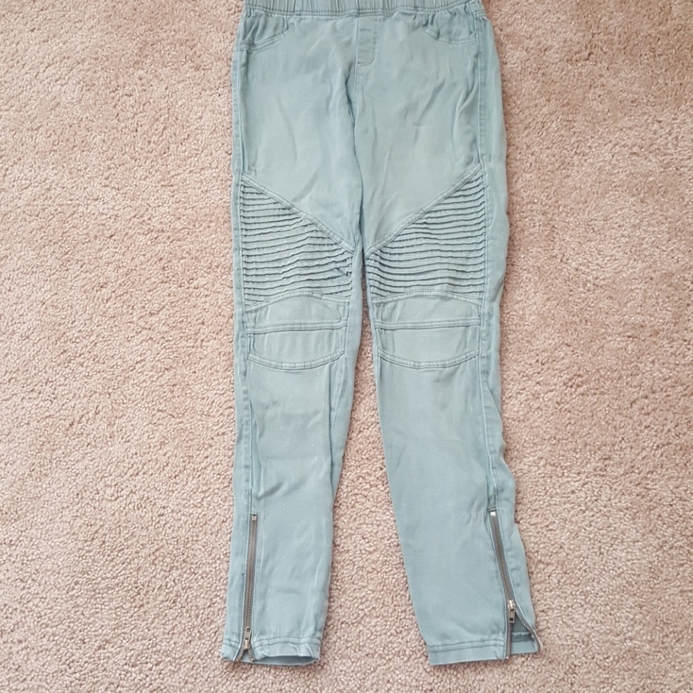 Olive moto leggings size M